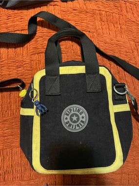 Kipling Lilanna Black and Yellow Lunch Bag